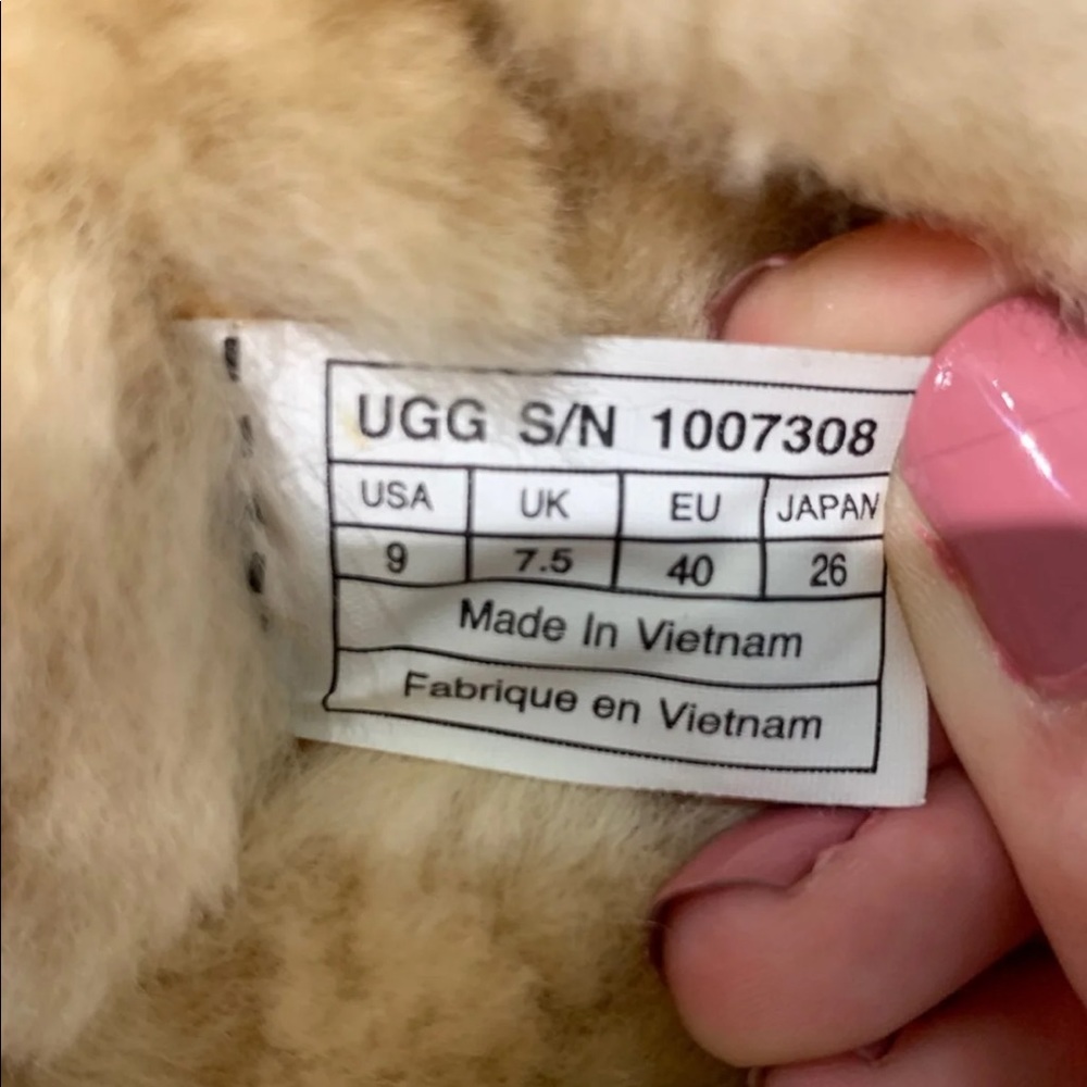 Ugg Bow Boots - image 3